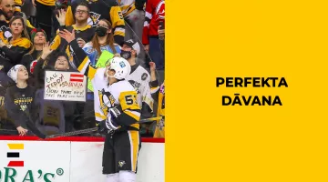 Latviešu NHL zvaigzne Bļugers mazajam fanam no Latvijas pasniedz perfektu Ziemassvētku dāvanu