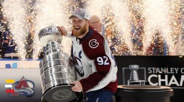 "Avalanche" pēc vairāk nekā 20 gadu pārtraukuma virs galvas ceļ Stenlija kausu